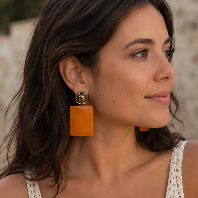 boucles-oreilles-carrees-clip-oranges Boucles d'oreilles à clip carrées oranges Francine Bramli