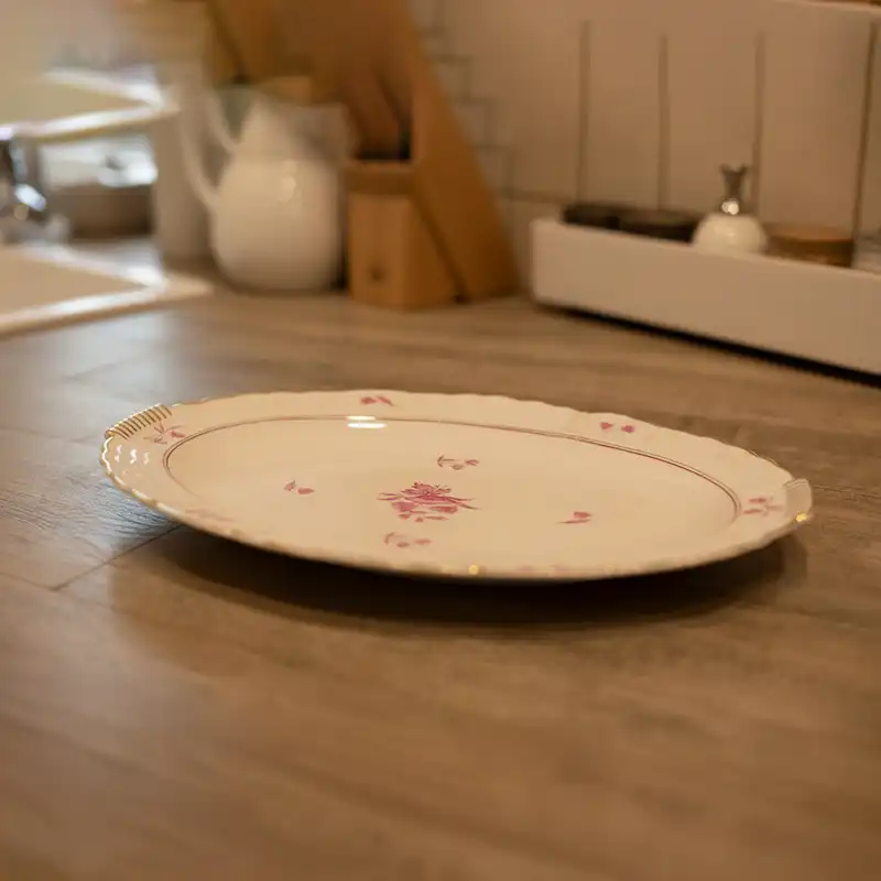 Plat ovale vintage décoré fleurs roses