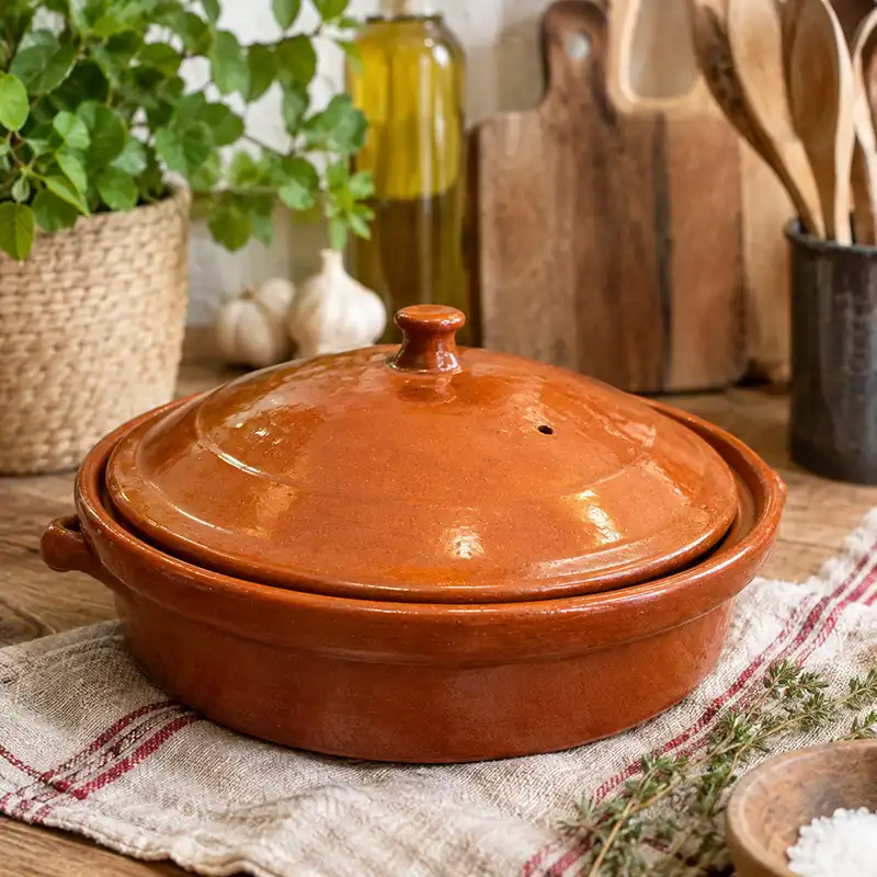 Cocotte en terre cuite émaillée