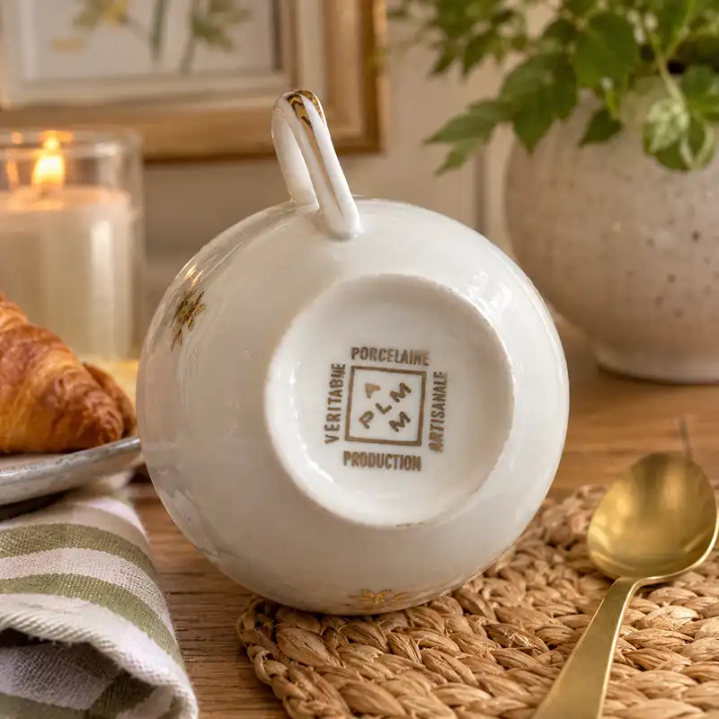 Tasses à café vintage en porcelaine