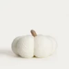 Citrouille en tissu blanc