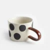mug-pois-2 Mug parsemé de pois noirs Caroline Gardner
