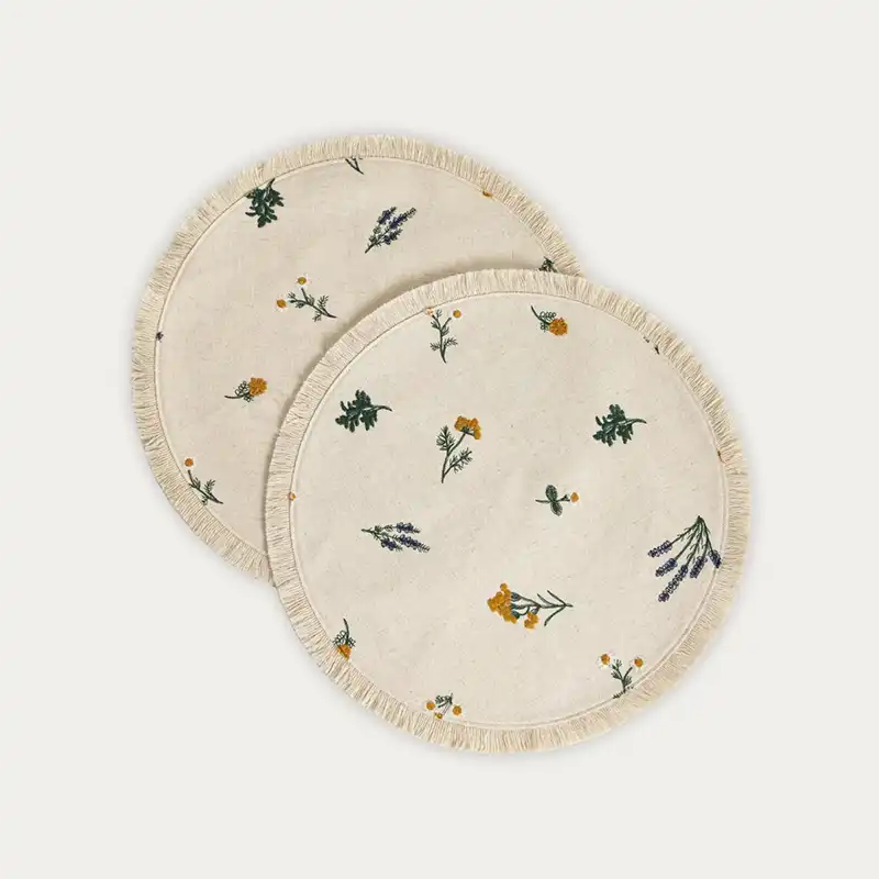 Set de table brodé