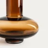 Vase en verre ambré