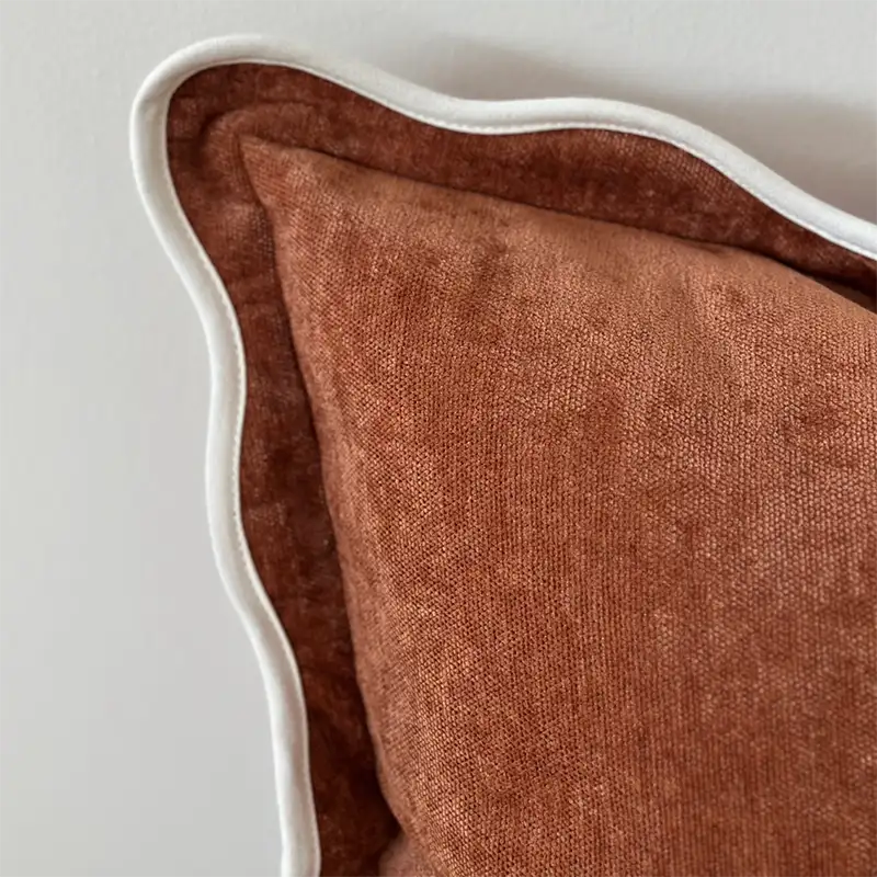housse-coussin-rouille-3 Housse de coussin rouille avec bord festonné